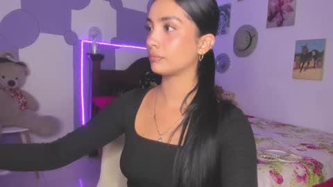 Im MiaIts my first day here  online show from March 11, 11:37 pm