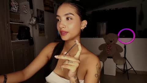 Im MiaIts my first day here  online show from September 14, 12:10 am