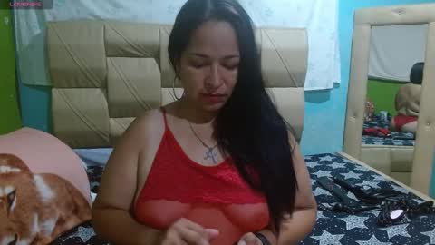 Snapshot of stefanny_taylor chatting on October 16, 9:38 pm Stefanny online show from October 16, 9:38 pm