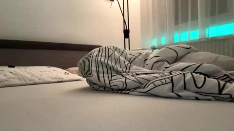 stefanomorelli online show from October 27, 7:29 pm