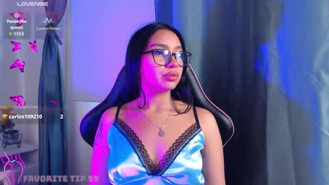 Stefanny lopez online show from September 15, 11:32 am