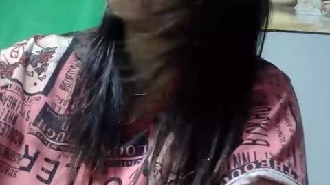 Snapshot of steffani_love chatting on October 8, 3:31 pm steffani_love online show from October 8, 3:31 pm