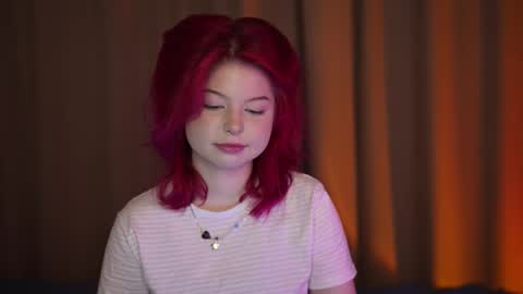 Snapshot of stela_vanila chatting on November 14, 12:20 am Stella online show from November 14, 12:20 am