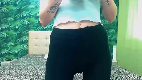 Snapshot of stella_john chatting on January 30, 7:18 am Stella John online show from January 30, 7:18 am