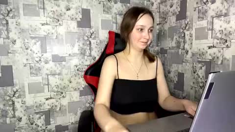 Snapshot of stella_leex chatting on March 4, 10:16 pm Stella online show from March 4, 10:16 pm