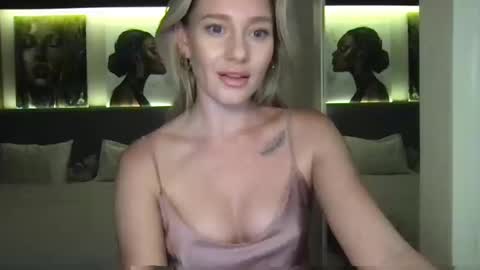 Stella online show from September 23, 12:19 pm