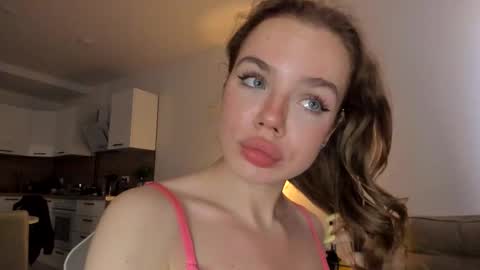 Asella online show from September 17, 7:32 am