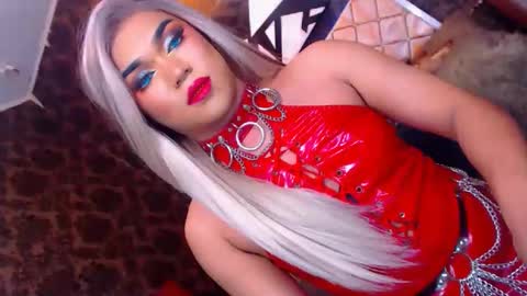 CALL ME STELLA online show from December 4, 3:21 pm