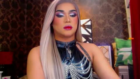 CALL ME STELLA online show from January 12, 1:53 am