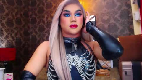 CALL ME STELLA online show from February 10, 9:36 am