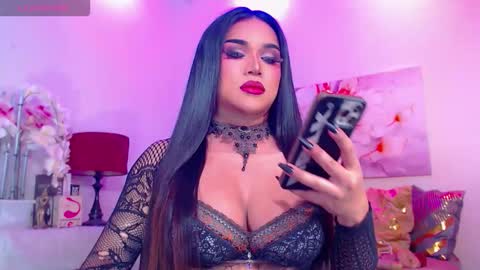 CALL ME STELLA online show from December 22, 6:43 am