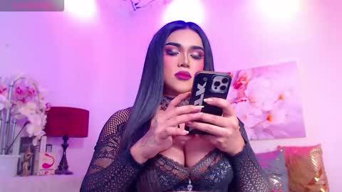 CALL ME STELLA online show from February 18, 4:30 am