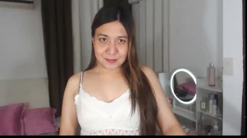 Stella online show from February 18, 12:45 pm