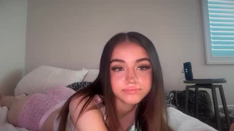 stellapearl online show from October 5, 8:07 pm