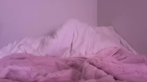 stellapearl online show from October 10, 7:24 pm