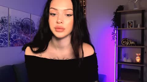 Snapshot of stellary_shy chatting on December 24, 12:55 pm Stellary online show from December 24, 12:55 pm