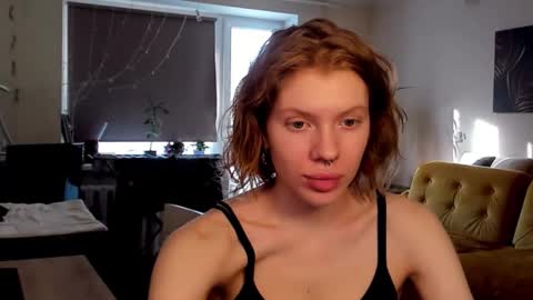 Snapshot of stellaswen chatting on February 20, 12:15 pm S T E L L A online show from February 20, 12:15 pm