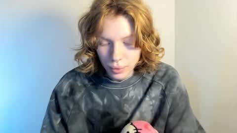 Snapshot of stellaswen chatting on October 16, 9:10 am S T E L L A online show from October 16, 9:10 am