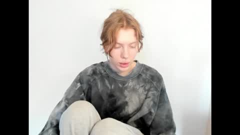 Snapshot of stellaswen chatting on November 26, 7:53 am S T E L L A online show from November 26, 7:53 am