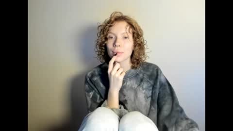 Snapshot of stellaswen chatting on November 28, 12:41 pm S T E L L A online show from November 28, 12:41 pm