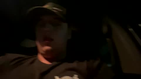 Snapshot of stepbro18 chatting on February 27, 1:38 am Honestly Im a slut I have a high sex drive and I love talking to people off this platform online show from February 27, 1:38 am