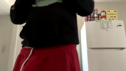 Snapshot of stepbro18 chatting on September 24, 3:04 pm Honestly Im a slut I have a high sex drive and I love talking to people off this platform online show from September 24, 3:04 pm