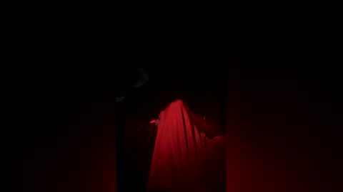 Snapshot of stepbro18 chatting on June 5, 4:19 am Honestly Im a slut I have a high sex drive and I love talking to people off this platform online show from June 5, 4:19 am