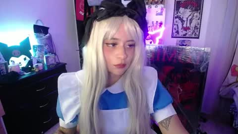 Snapshot of stephani_rousso chatting on October 12, 3:49 am joha cosmo online show from October 12, 3:49 am