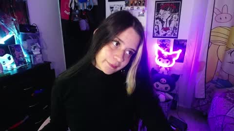 Snapshot of stephani_rousso chatting on October 16, 1:06 am joha cosmo online show from October 16, 1:06 am