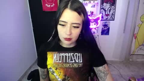 Snapshot of stephani_rousso chatting on November 16, 10:37 pm joha cosmo online show from November 16, 10:37 pm