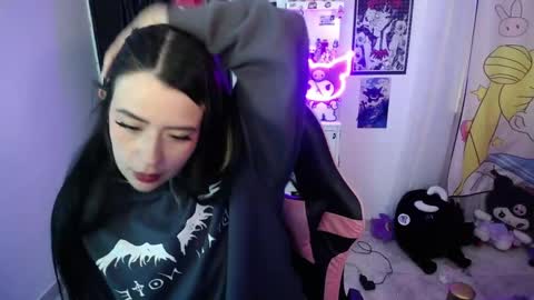 Snapshot of stephani_rousso chatting on December 1, 11:21 pm joha cosmo online show from December 1, 11:21 pm