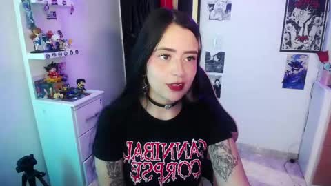 Snapshot of stephani_rousso chatting on December 4, 10:18 pm joha cosmo online show from December 4, 10:18 pm