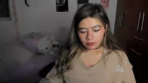 Stephanie  online show from April 14, 11:44 pm