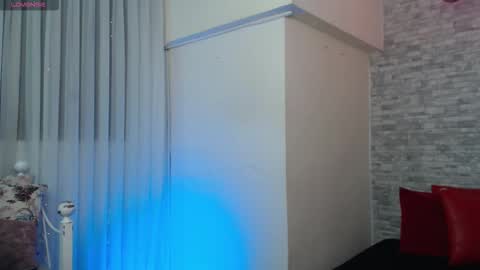 stephany_rodriguez_ online show from October 23, 12:26 pm