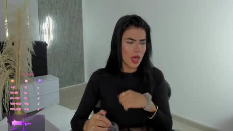 Snapshot of stephanya_ chatting on October 28, 7:49 pm S T E P H A N Y A online show from October 28, 7:49 pm