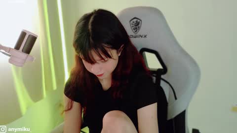 Snapshot of stephybrown chatting on January 19, 10:17 pm stephy online show from January 19, 10:17 pm