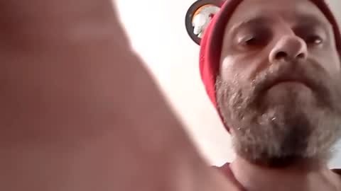 Snapshot of sterng123 chatting on December 25, 3:17 pm sterng123 online show from December 25, 3:17 pm