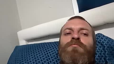 Snapshot of sterng123 chatting on January 1, 11:40 pm sterng123 online show from January 1, 11:40 pm