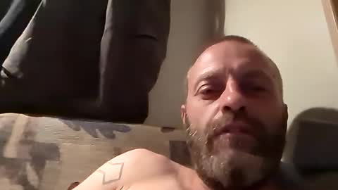 Snapshot of sterng123 chatting on February 28, 5:04 am sterng123 online show from February 28, 5:04 am