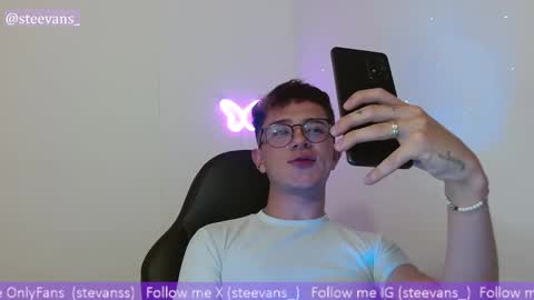 Snapshot of stevans_ chatting on September 27, 4:50 am Stevan online show from September 27, 4:50 am