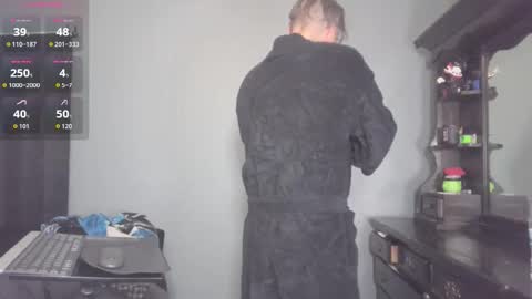 Snapshot of steveandhisdick chatting on December 2, 11:26 am Im Yours online show from December 2, 11:26 am