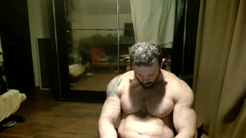 Snapshot of stevebulkzor chatting on October 14, 9:15 pm Steve Oakenshield son of John son of Vasyl online show from October 14, 9:15 pm