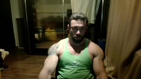 Snapshot of stevebulkzor chatting on October 20, 9:37 pm Steve Oakenshield son of John son of Vasyl online show from October 20, 9:37 pm