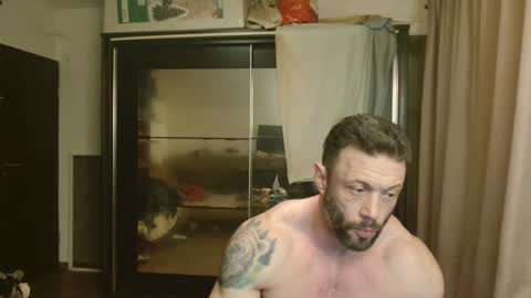 Snapshot of stevebulkzor chatting on November 10, 12:53 am Steve Oakenshield son of John son of Vasyl online show from November 10, 12:53 am