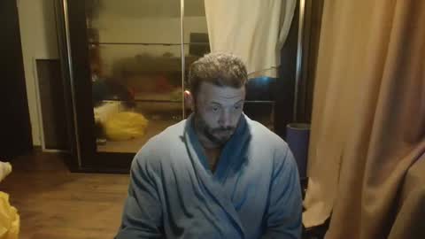 Snapshot of stevebulkzor chatting on November 23, 9:25 pm Steve Oakenshield son of John son of Vasyl online show from November 23, 9:25 pm