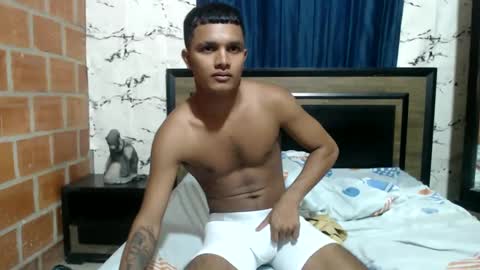 Snapshot of steven_big_dick23 chatting on January 17, 1:15 am Steven online show from January 17, 1:15 am