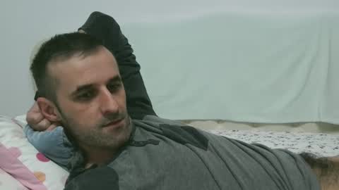 stevenpit online show from December 15, 6:04 pm