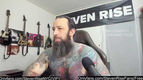 Snapshot of stevenrisenyc chatting on January 5, 11:26 am StevenRiseNYC online show from January 5, 11:26 am