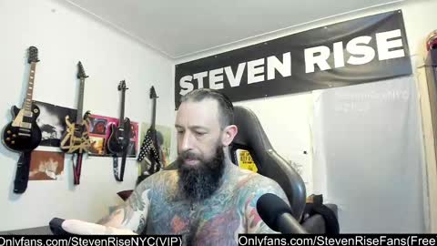 Snapshot of stevenrisenyc chatting on September 25, 3:10 am StevenRiseNYC online show from September 25, 3:10 am