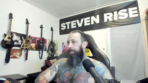 Snapshot of stevenrisenyc chatting on October 2, 12:17 am StevenRiseNYC online show from October 2, 12:17 am
